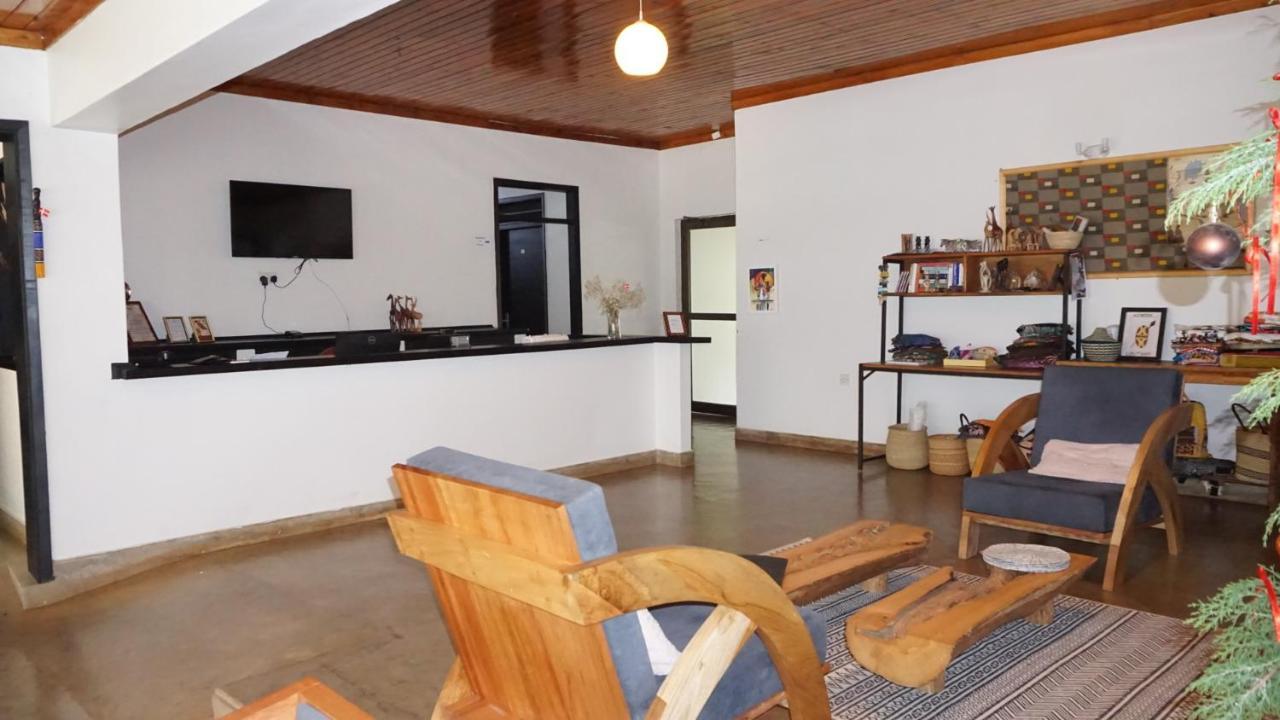 Walk With Us Africa Bed and Breakfast Moshi Exteriör bild