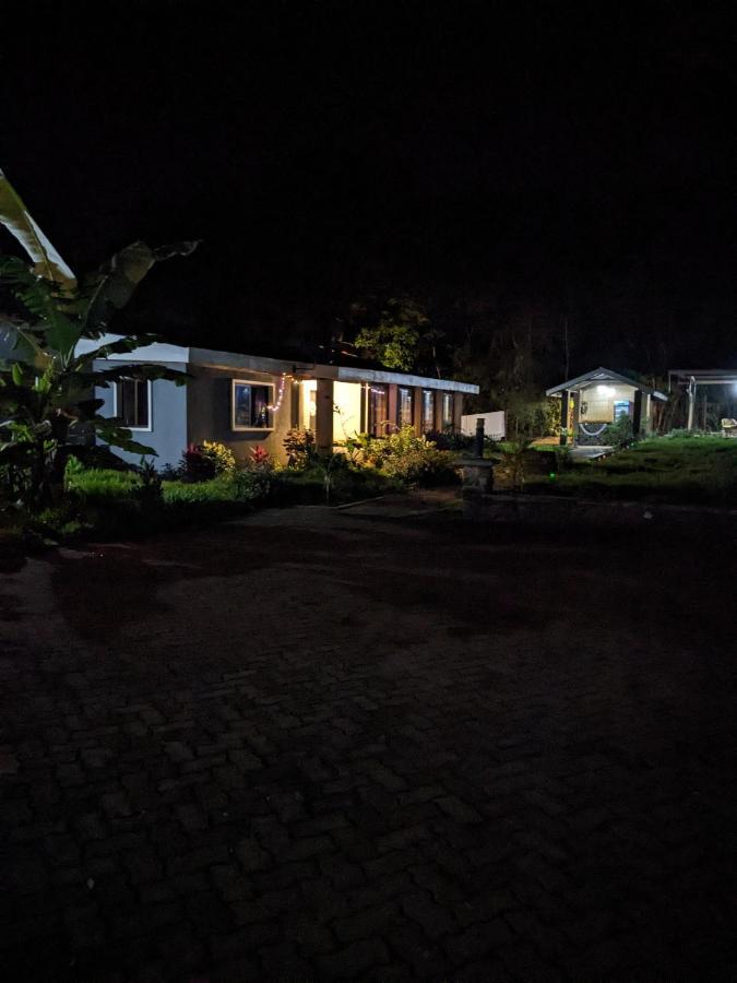 Walk With Us Africa Bed and Breakfast Moshi Exteriör bild