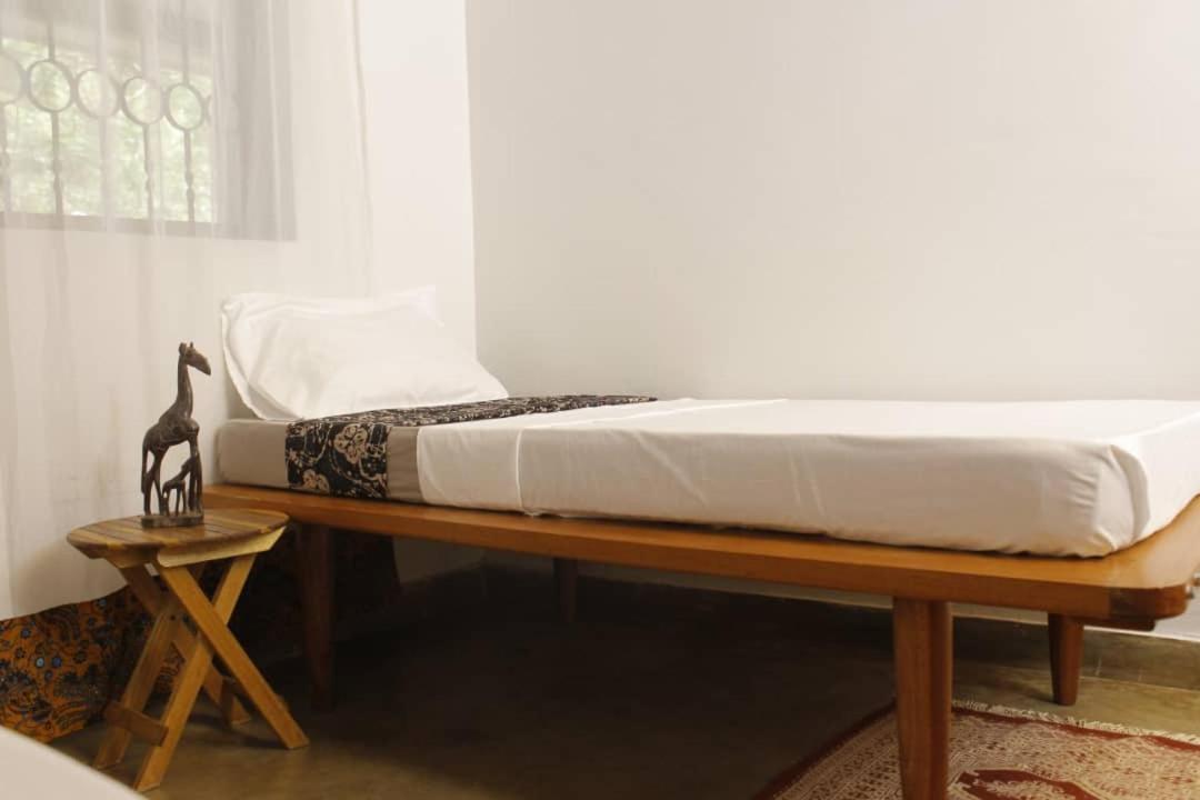 Walk With Us Africa Bed and Breakfast Moshi Exteriör bild