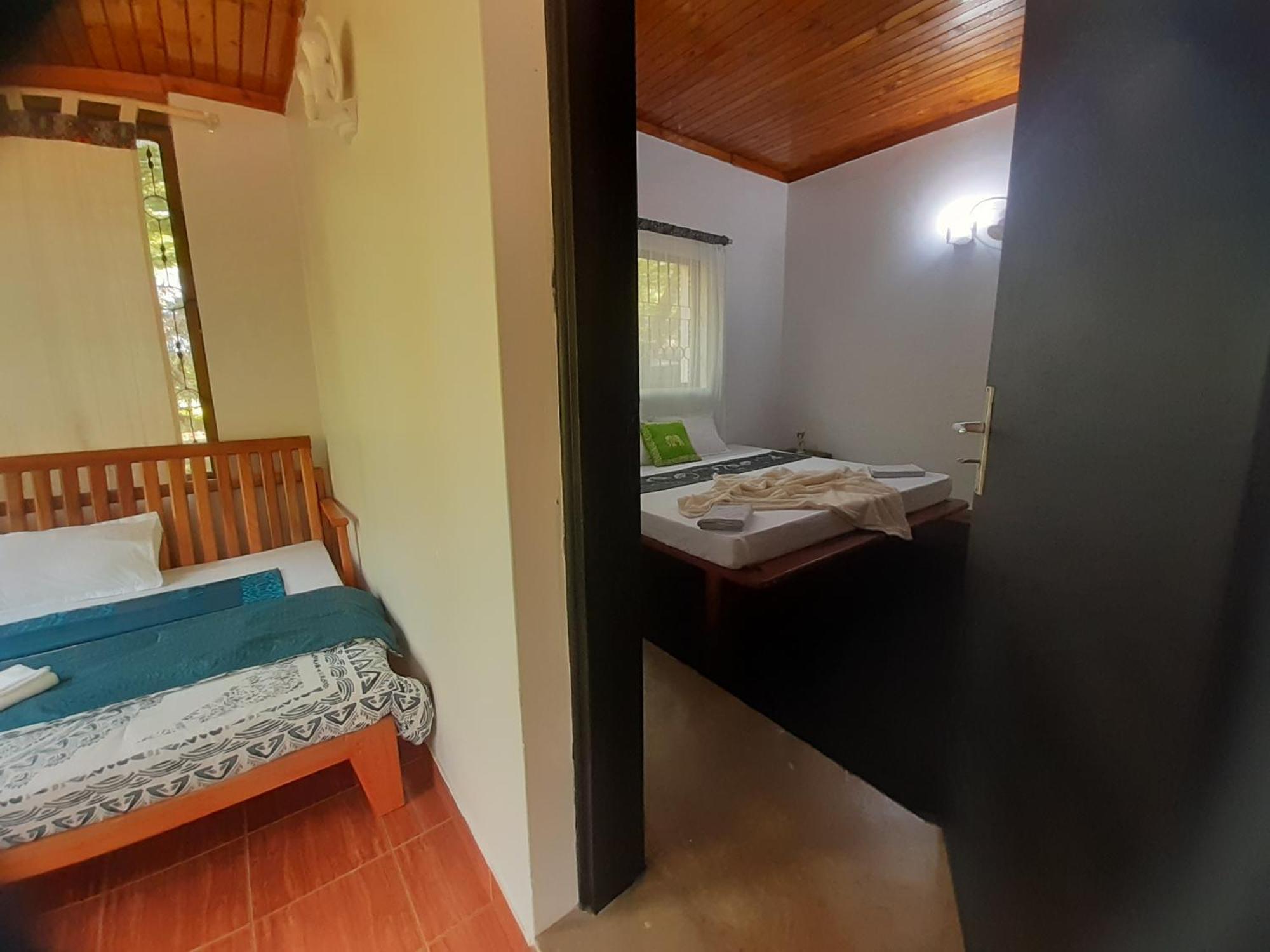 Walk With Us Africa Bed and Breakfast Moshi Exteriör bild