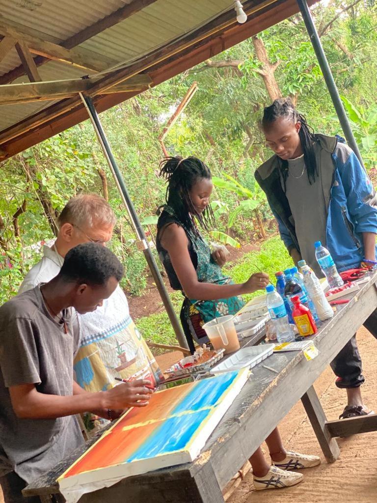 Walk With Us Africa Bed and Breakfast Moshi Exteriör bild
