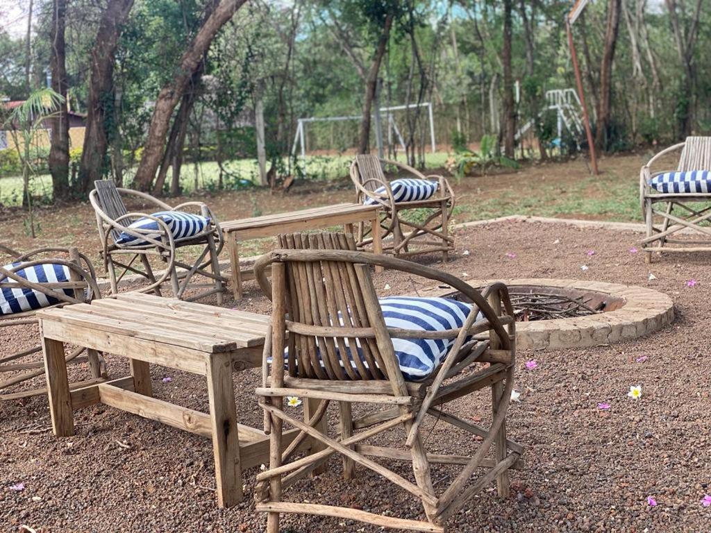 Walk With Us Africa Bed and Breakfast Moshi Exteriör bild